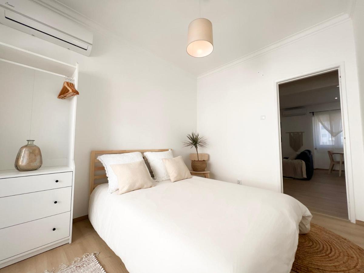 Capitao Ribeiro Surf House Apartment Costa da Caparica Exterior photo